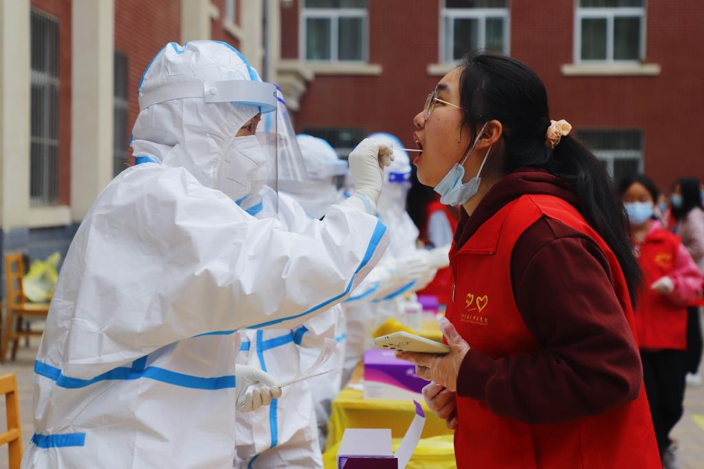 我校完成第一次全员核酸检测工作