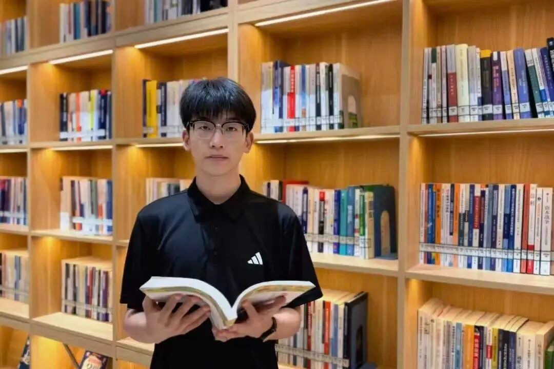【甘肃省教育厅】苗抒洁：以青春初心，筑轨道交通梦|国家奖学金获得者