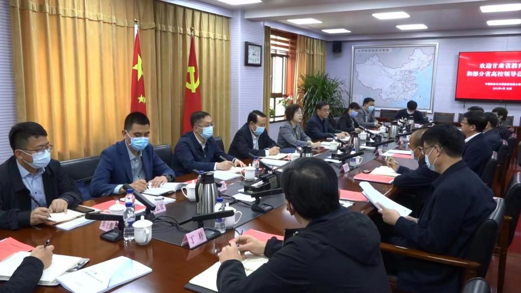 校长李引珍赴中国铁路兰州局集团公司访企拓岗促就业