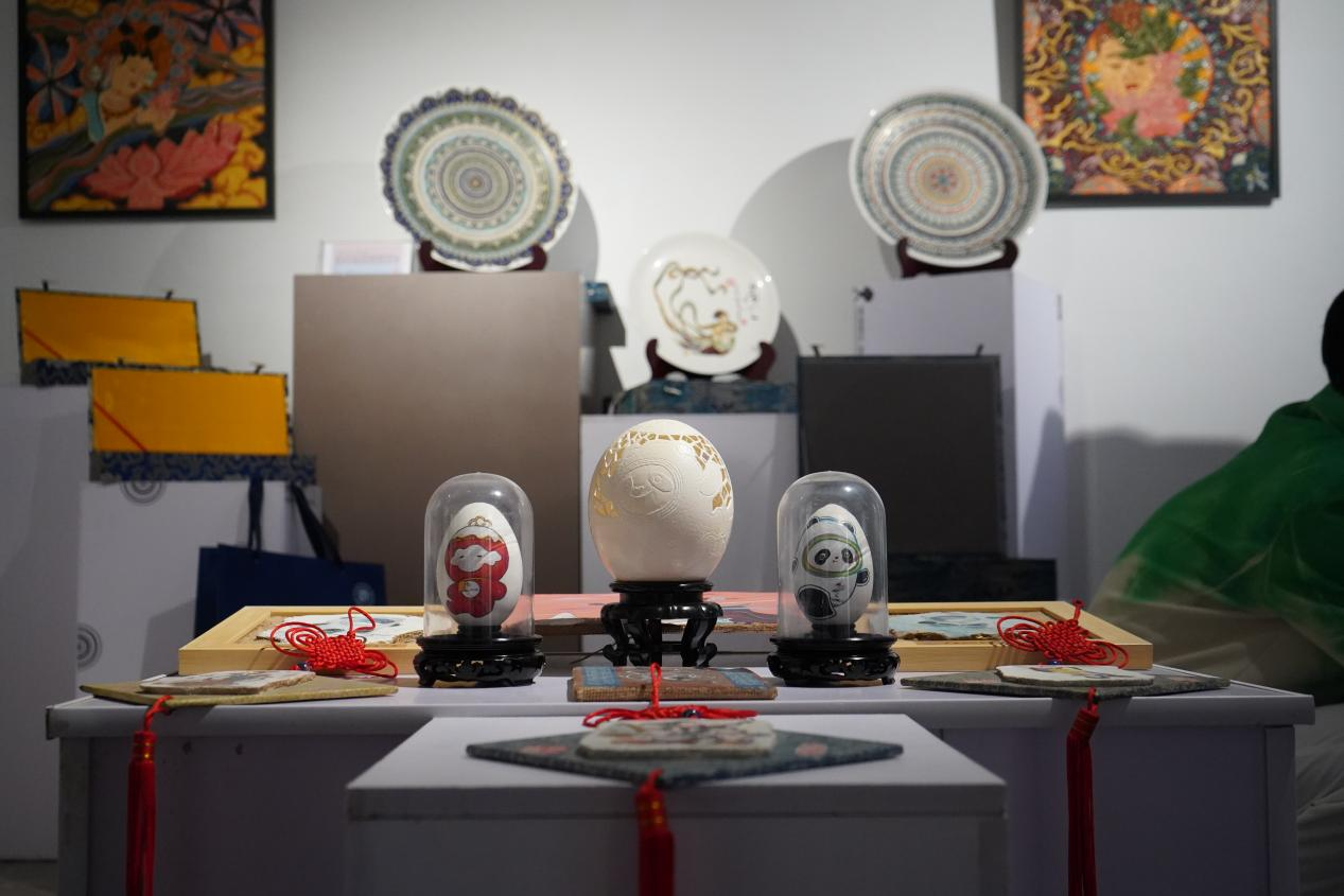 我校艺术设计学院师生作品应邀参加兰州市首届文创节