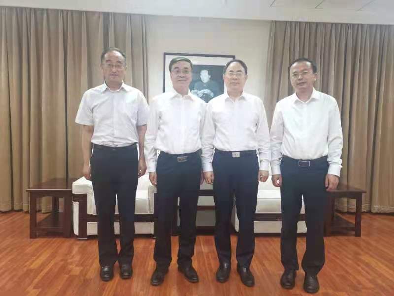 校长李引珍一行拜访国家铁路局局长刘振芳