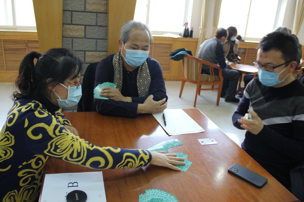 学校举办2021年教职工双扣比赛