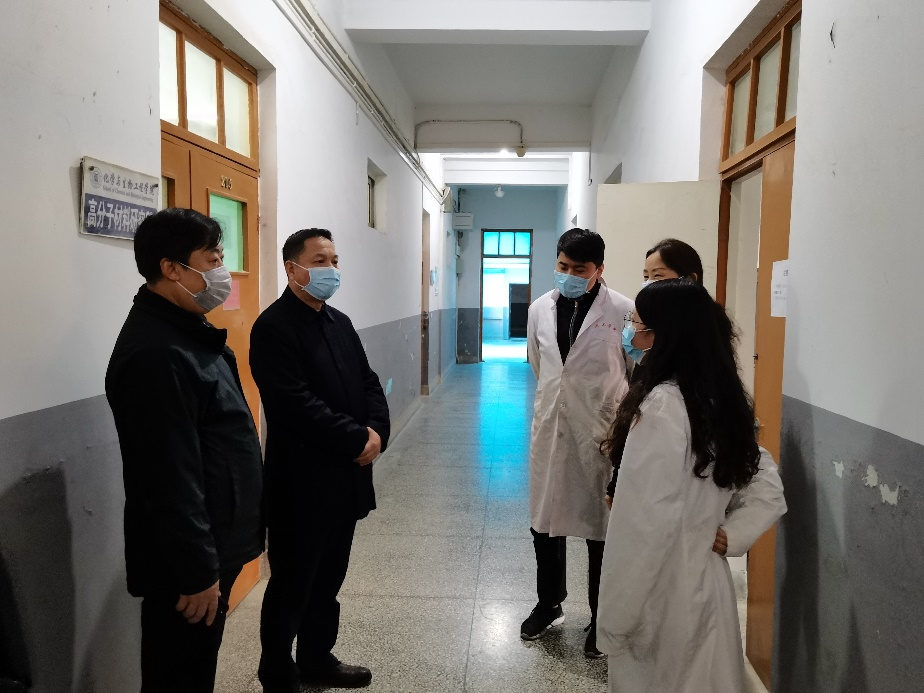 学校开展实验室疫情防控和安全工作检查