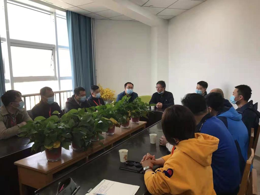 校领导督导北校区学生疫情防控工作