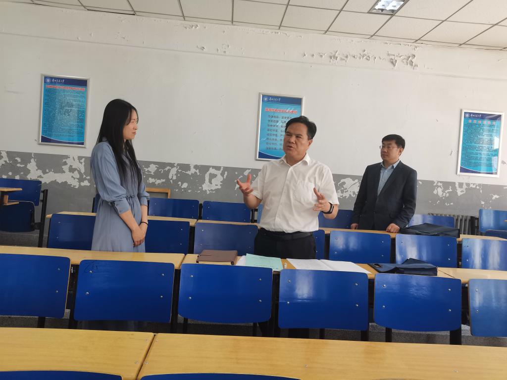 校党委书记狄生奎调研思政课教学工作-兰州交通大学