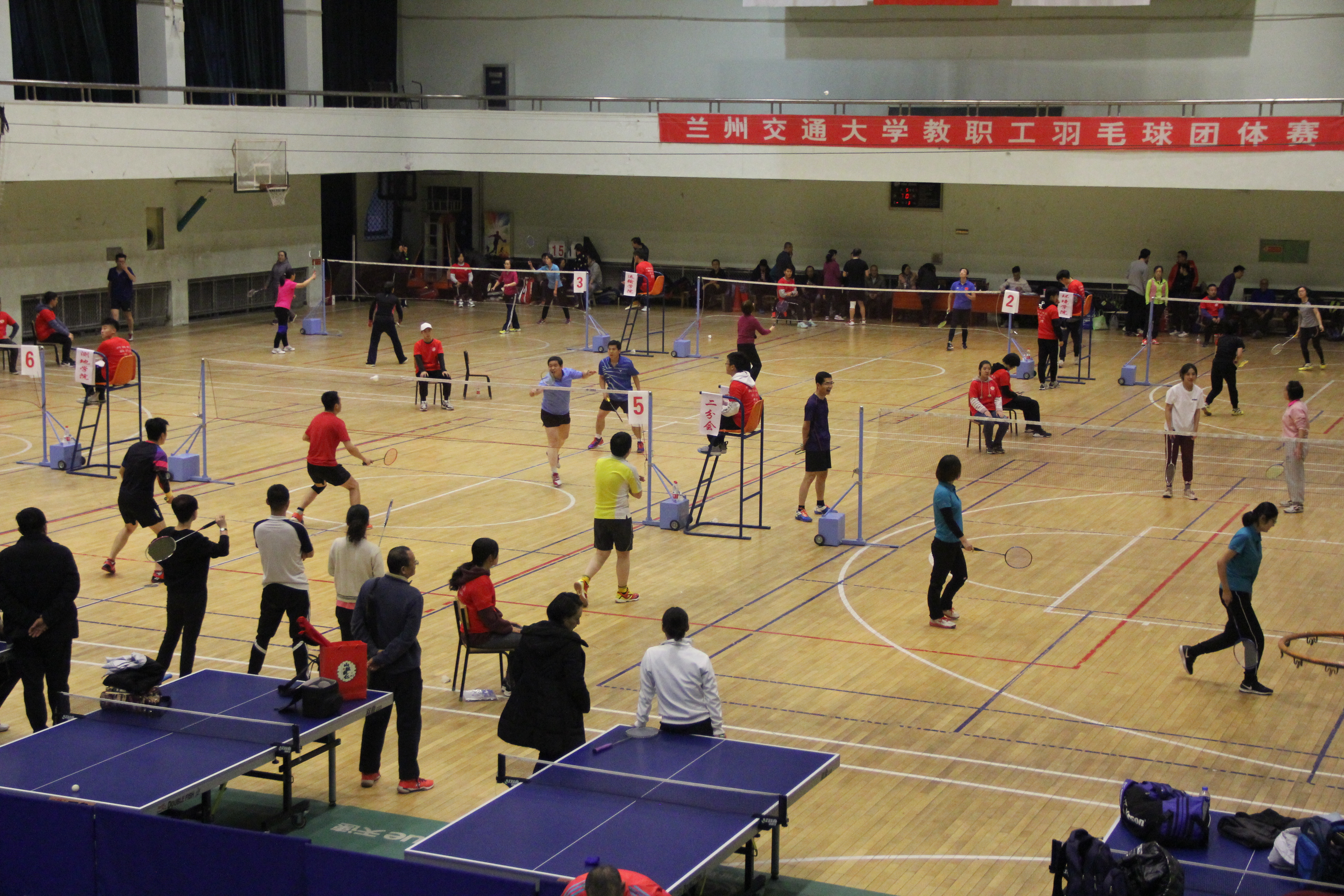 2019年教职工羽毛球混合团体赛落幕