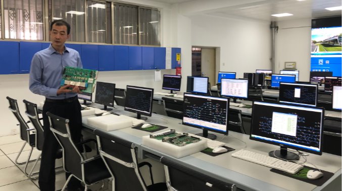 【科技日报】兰州交大牵手俄罗斯高校 为现代交通装上智慧大脑