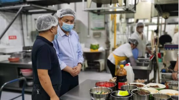 学校领导检查指导食品安全工作