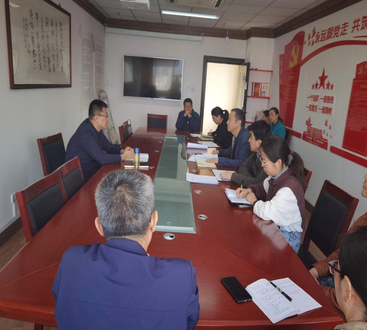 副校长贡力主持召开分管部门巡视反馈整改落实工作推进会