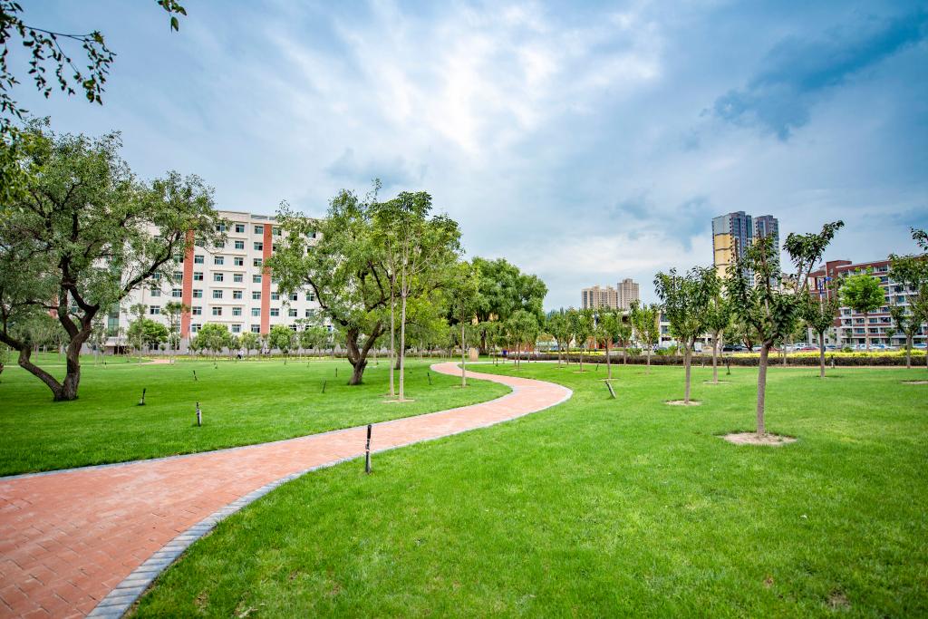 静心沉潜，承梦前行——致2023届毕业生的一封信（三）