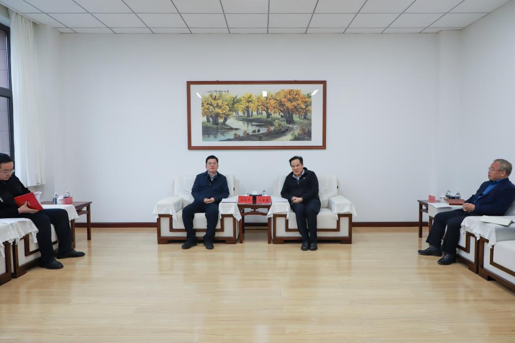 康乐县委县政府领导一行来访交流