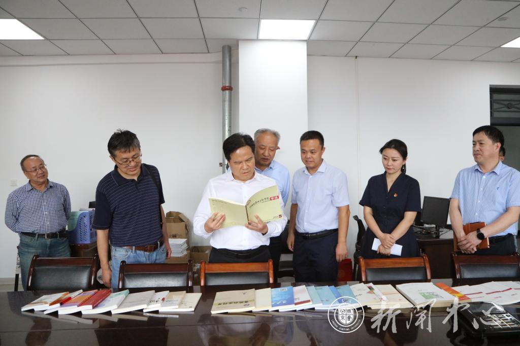 校党委书记狄生奎深入马克思主义学院调研指导工作